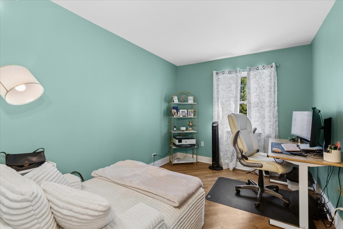 Gallery Image 16