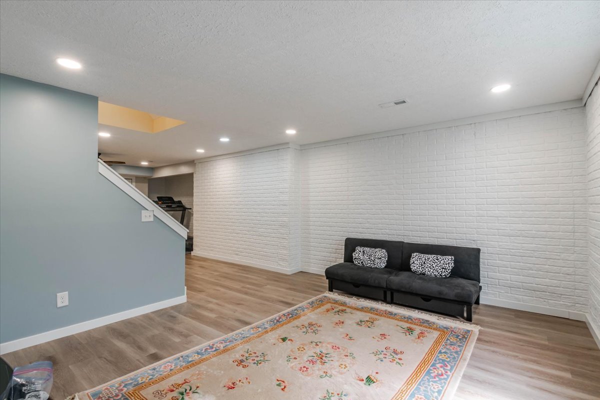 Gallery Image 38