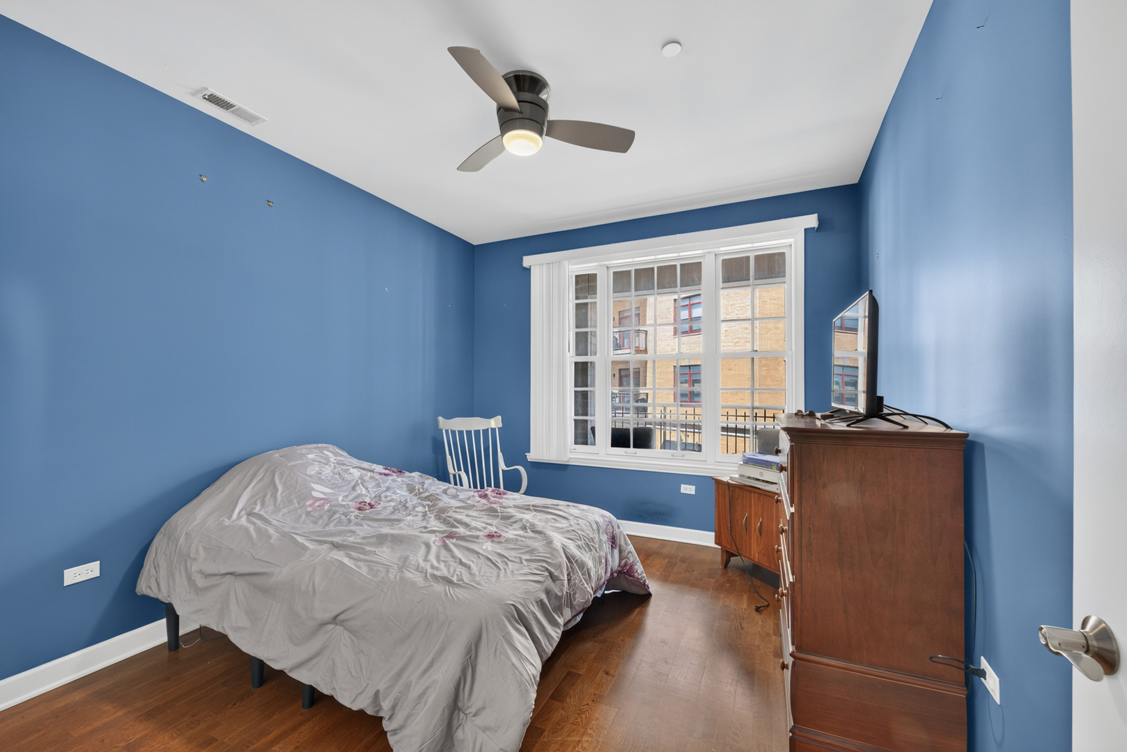 Gallery Image 16