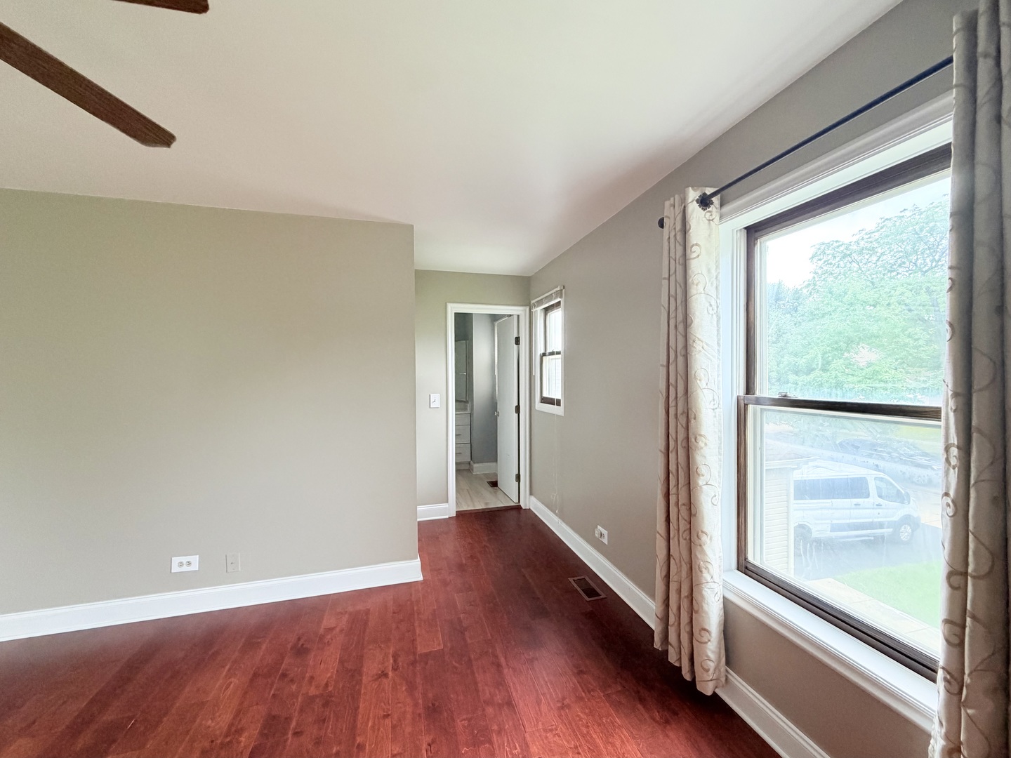 Gallery Image 19