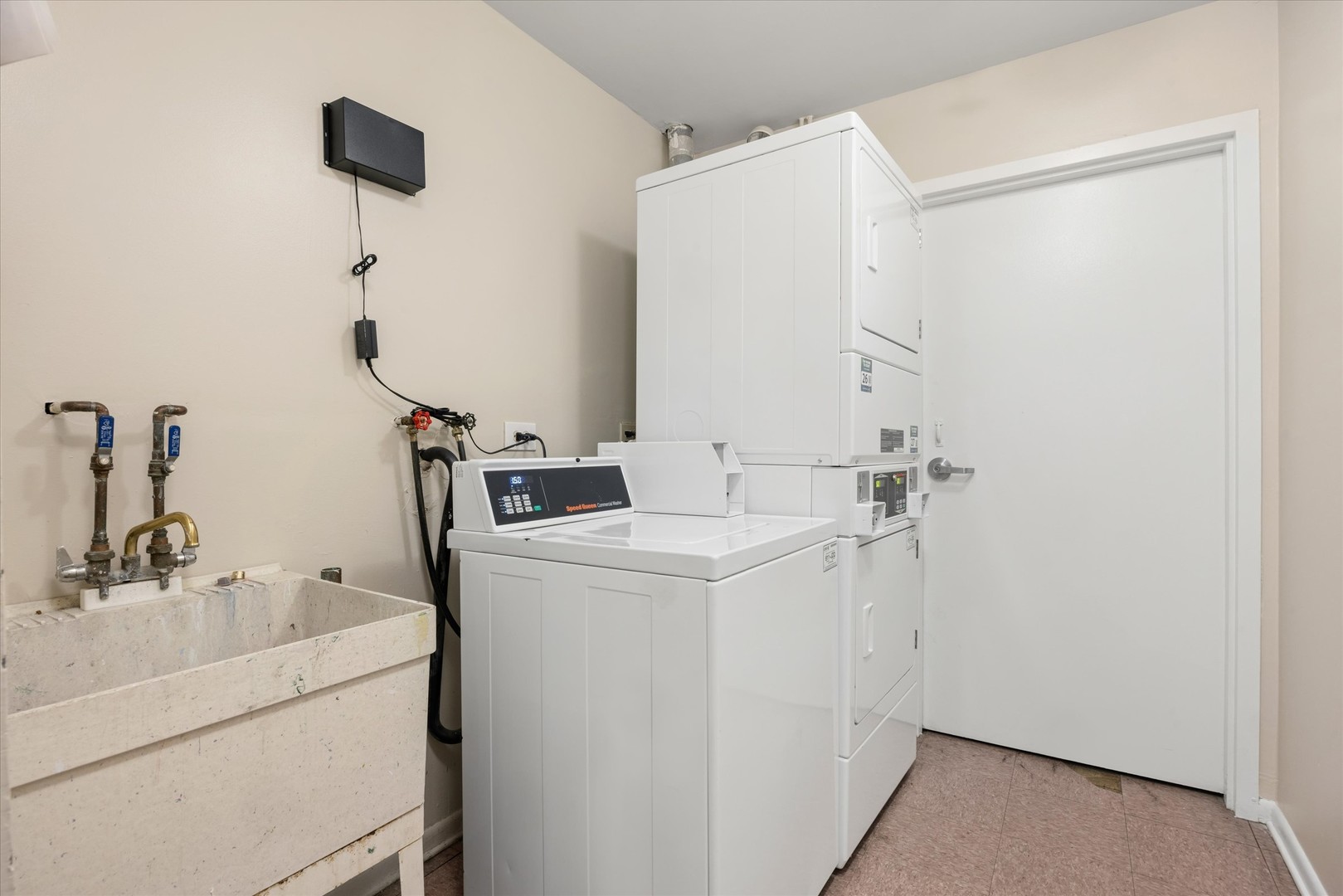 Gallery Image 13