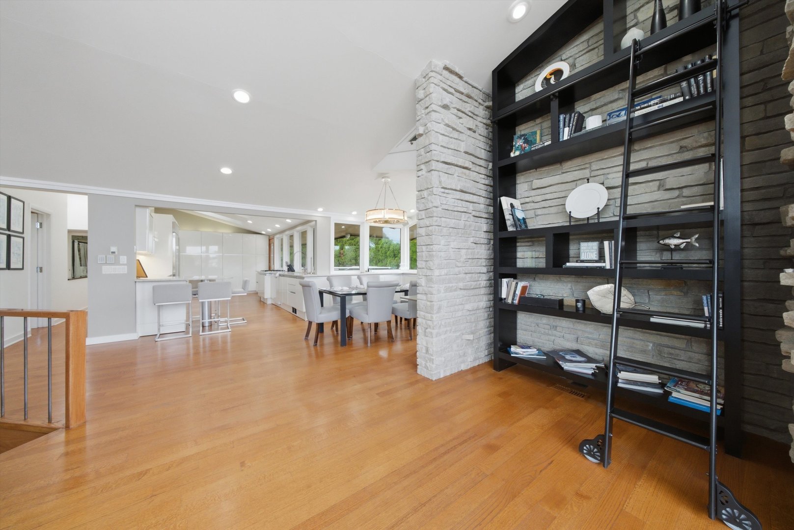Gallery Image 13