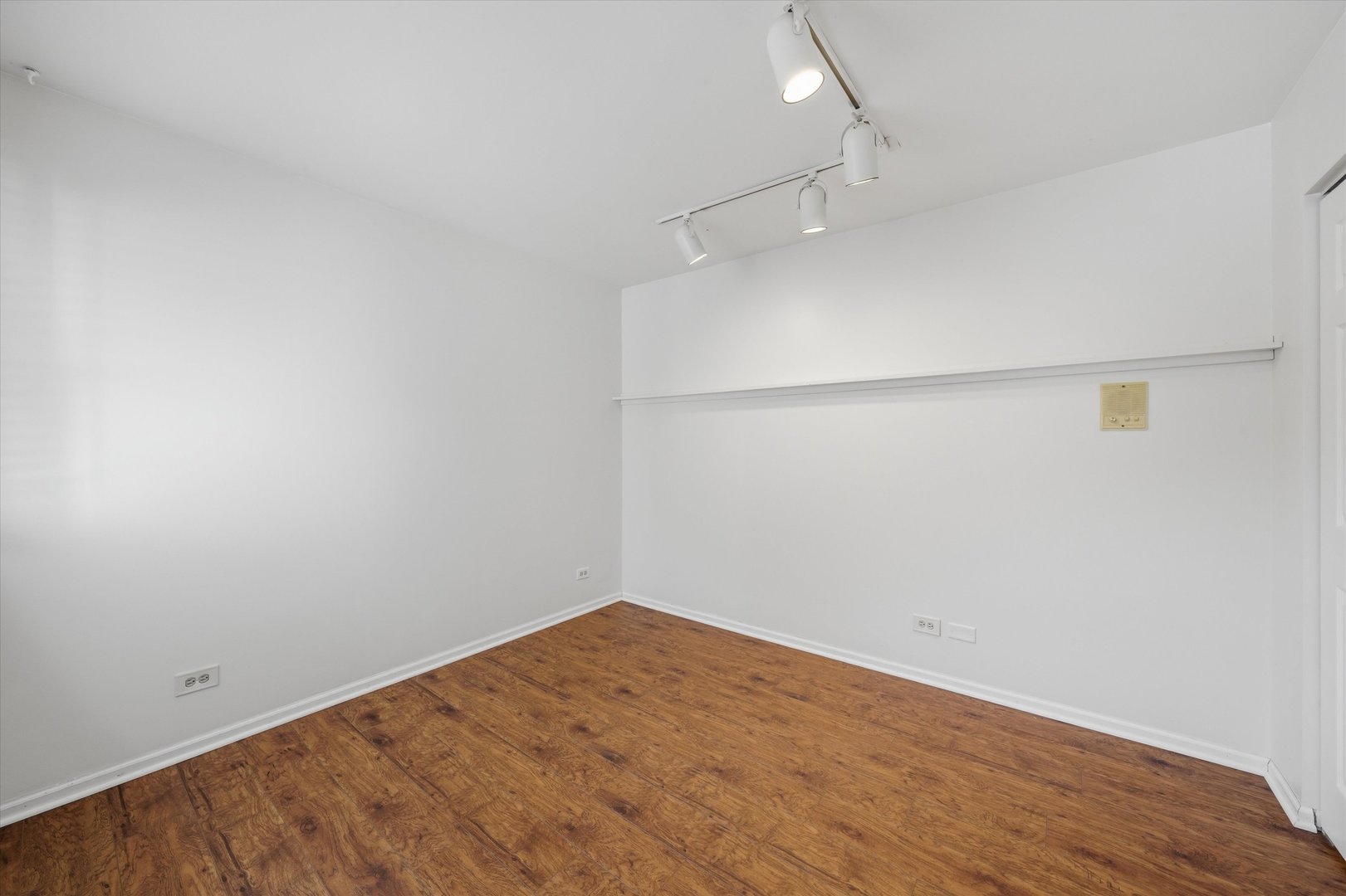Gallery Image 27