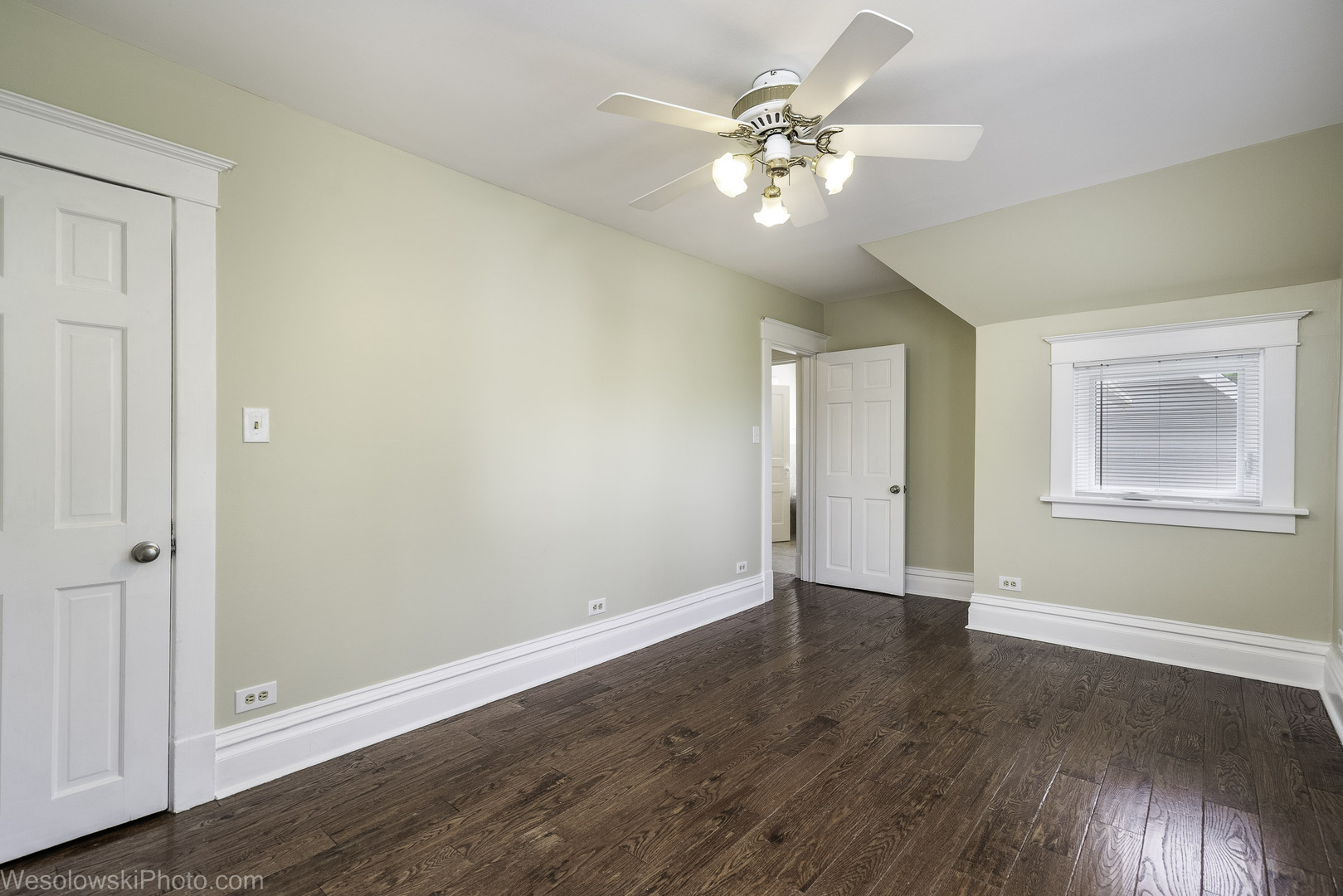 Gallery Image 15