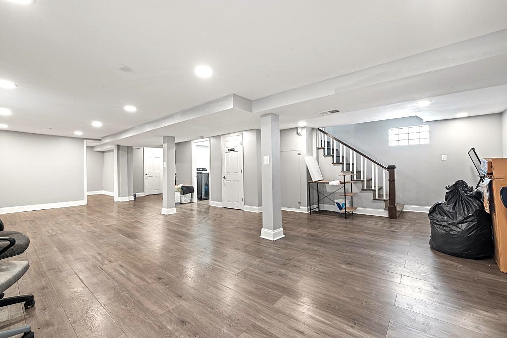 Gallery Image 13