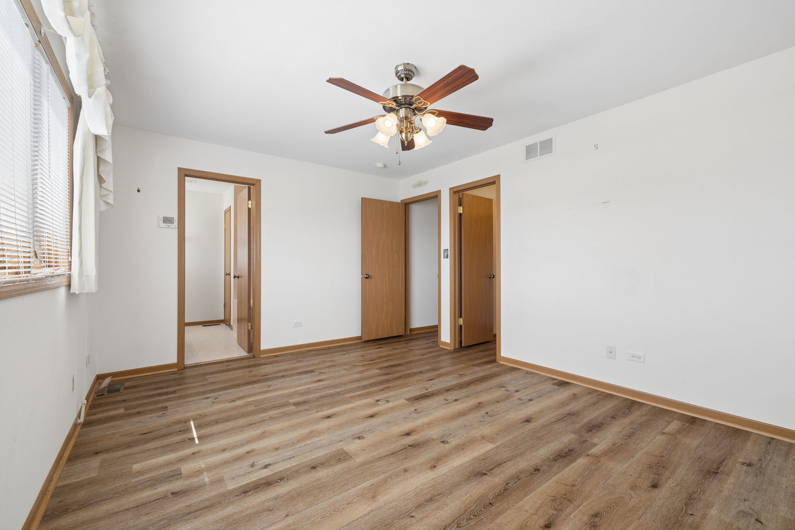 Gallery Image 18