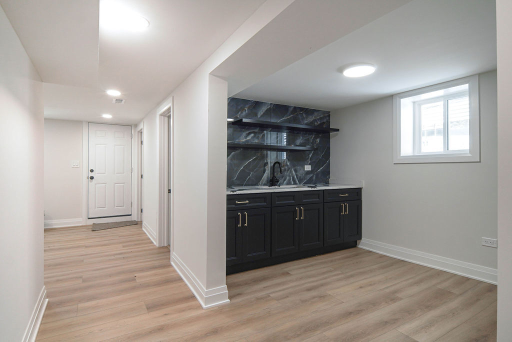 Gallery Image 19