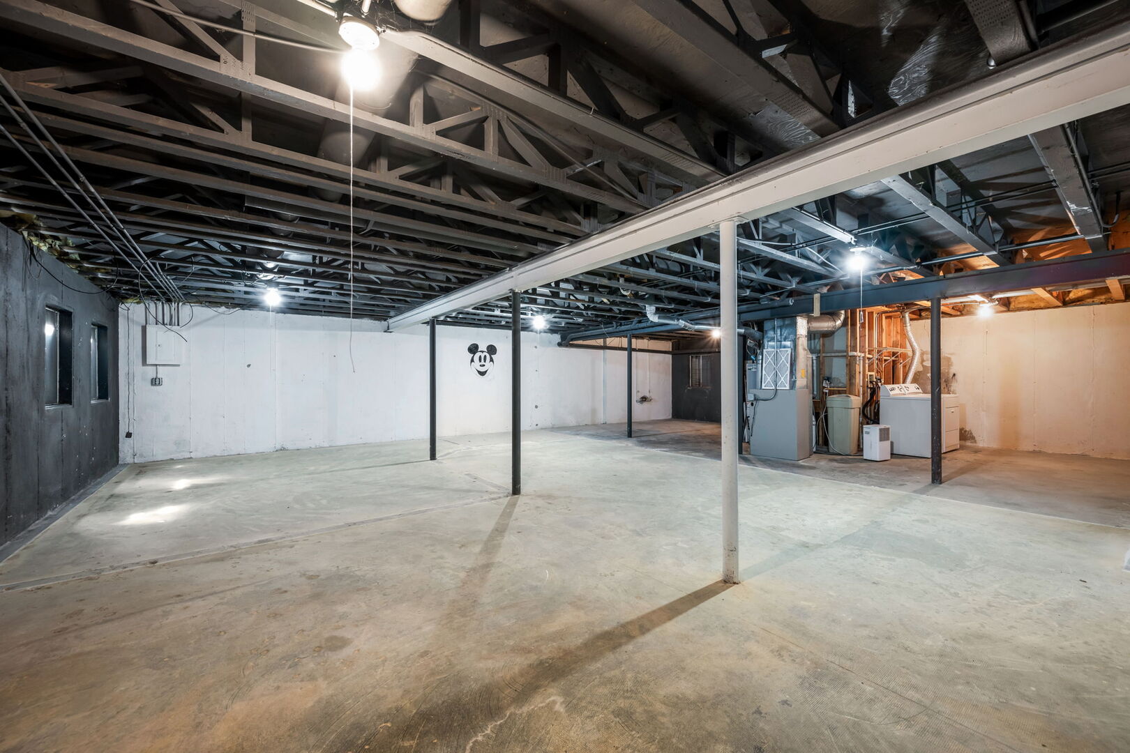 Gallery Image 15