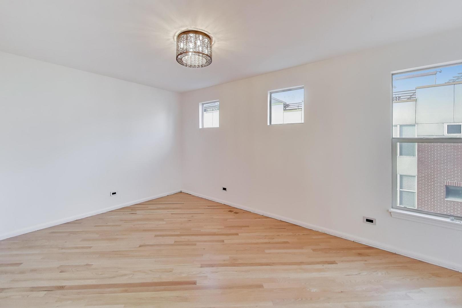 Gallery Image 19