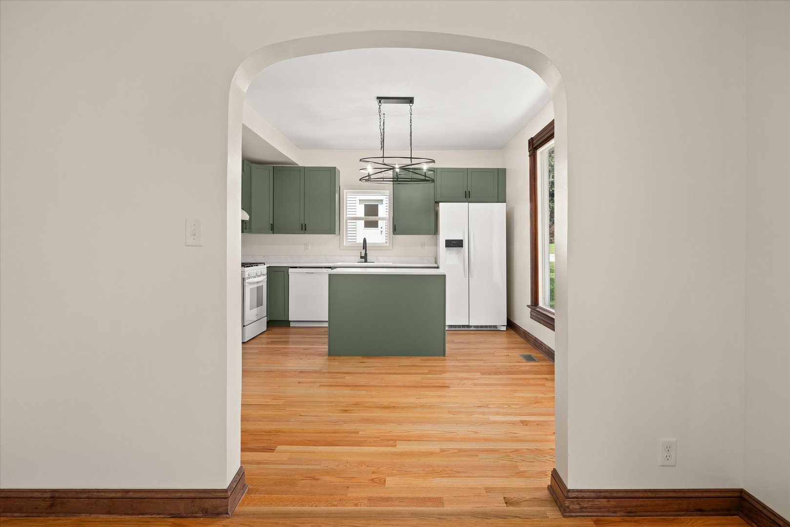Gallery Image 13