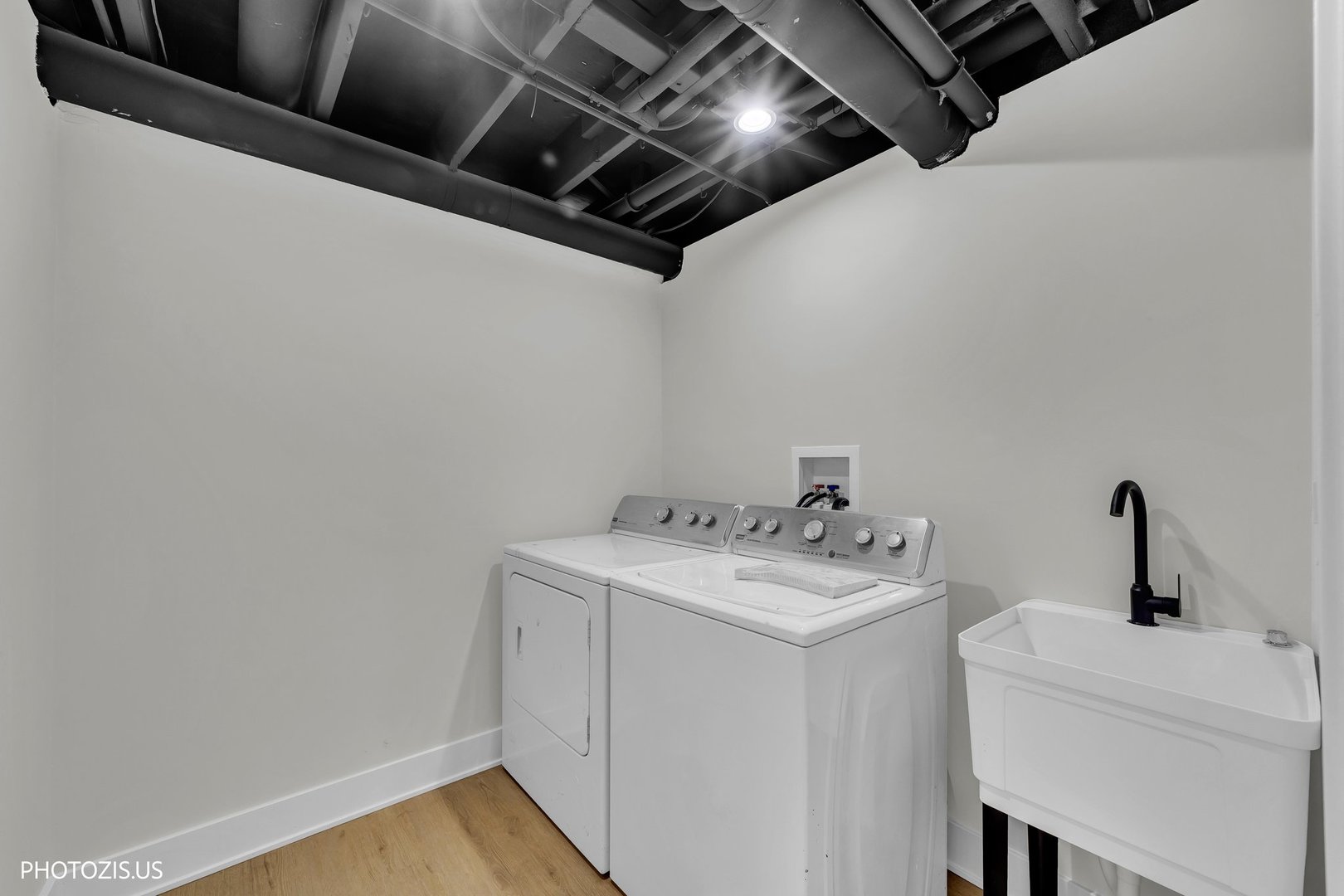 Gallery Image 50