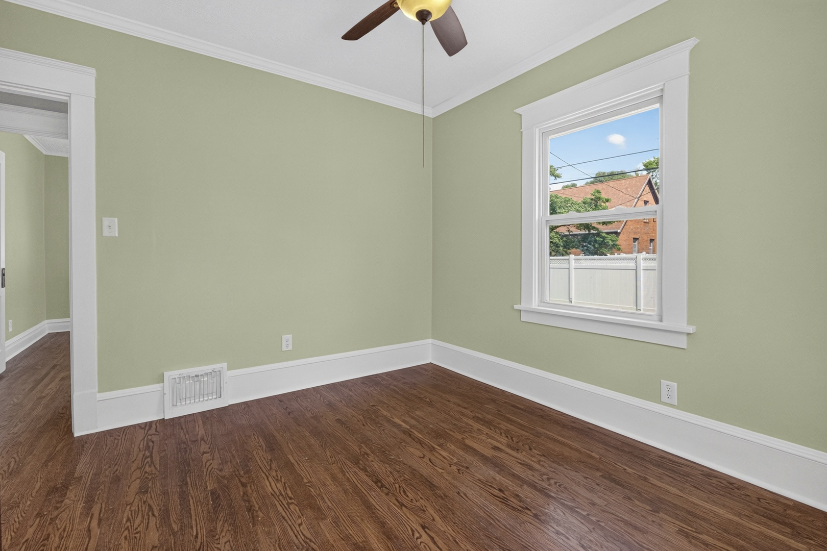 Gallery Image 16