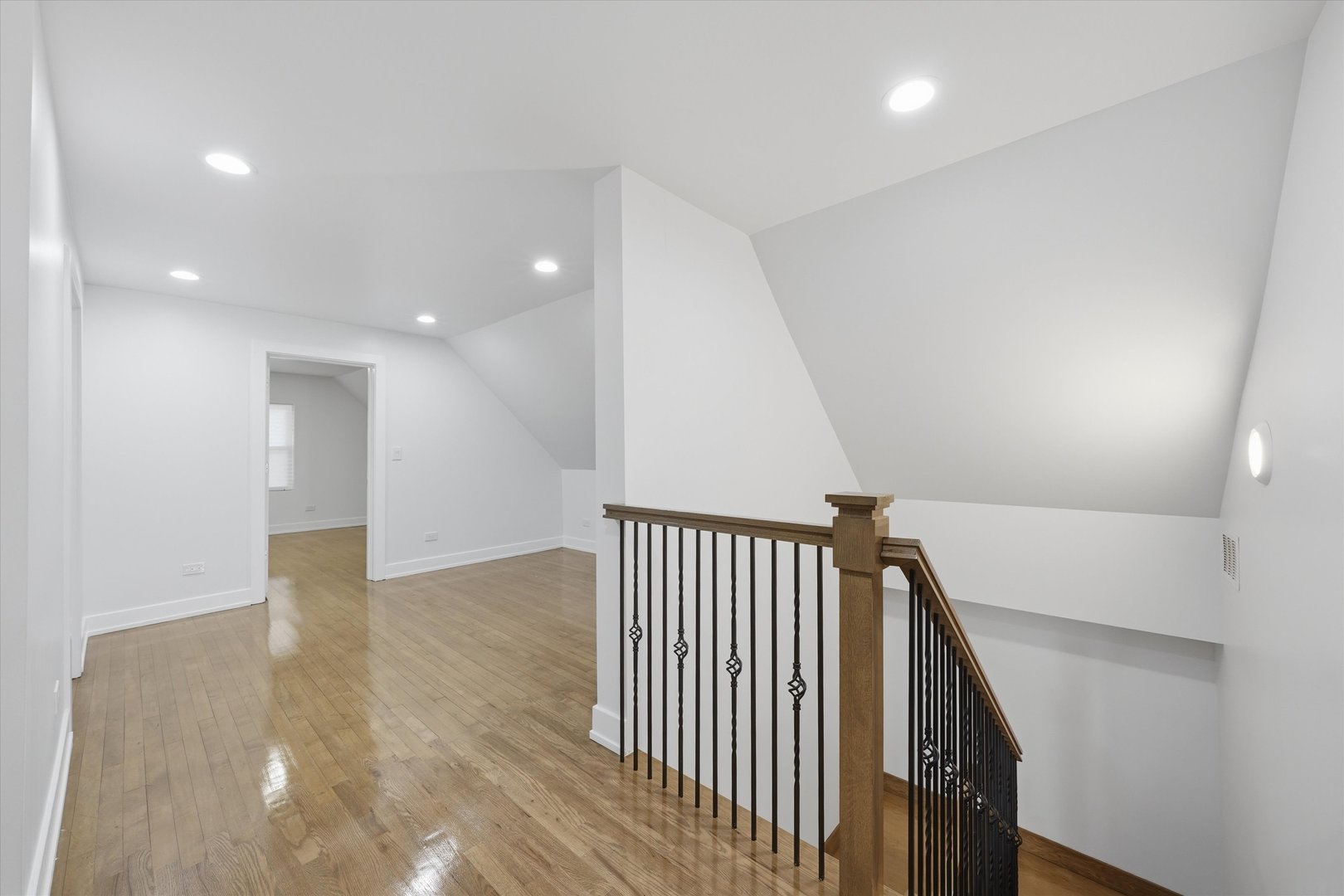 Gallery Image 16