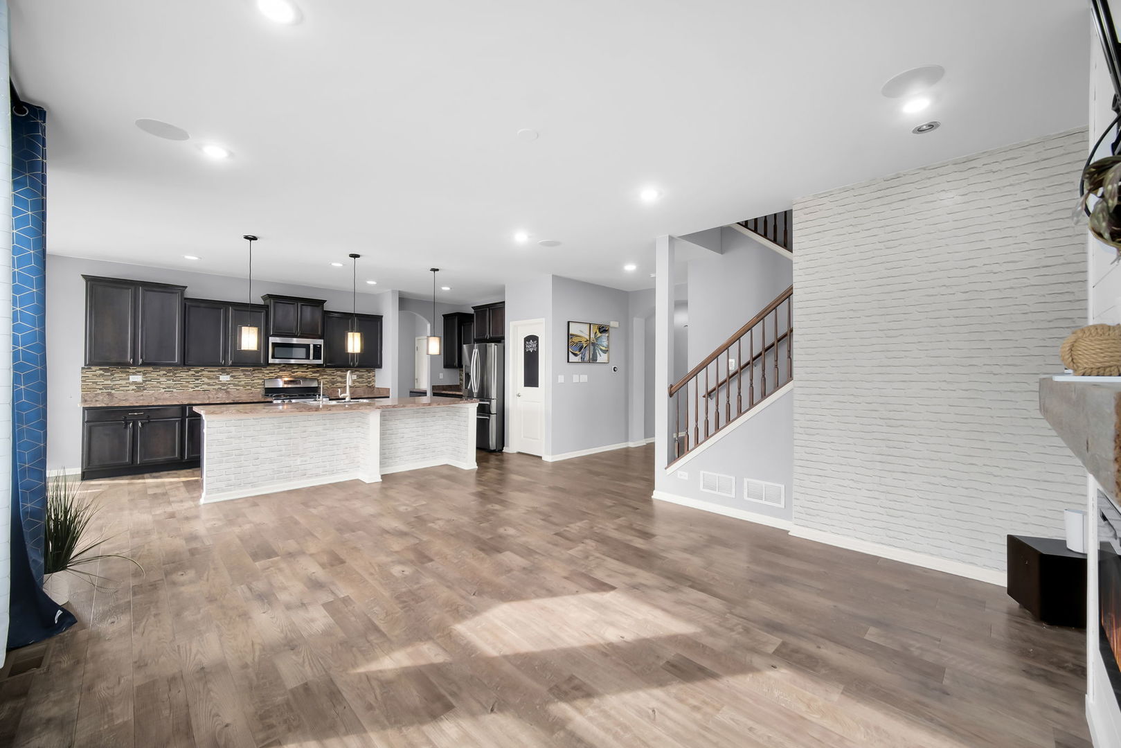 Gallery Image 18
