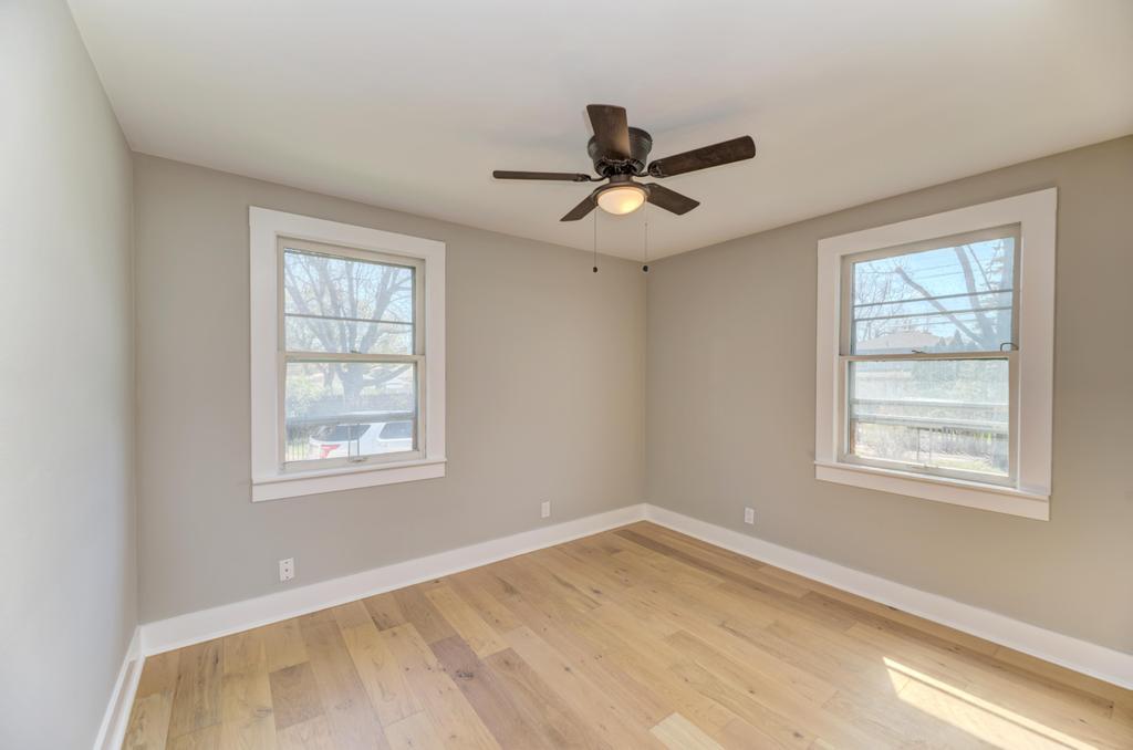 Gallery Image 18