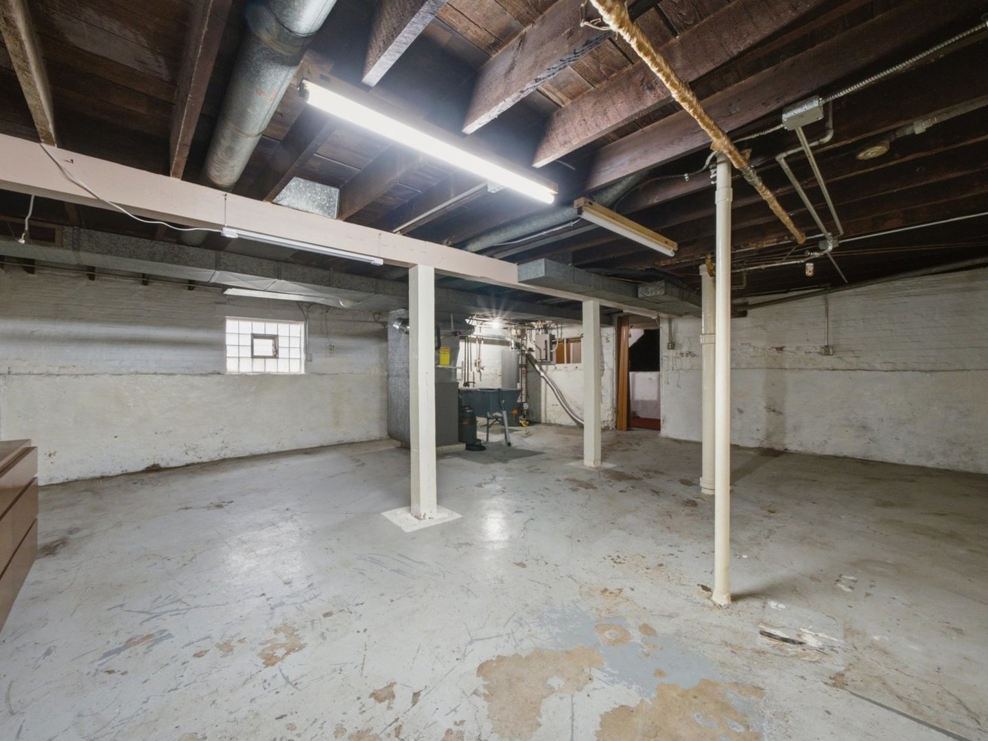 Gallery Image 34
