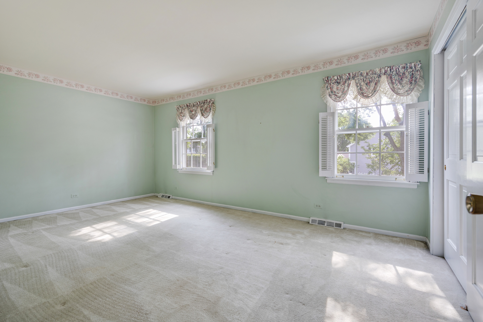 Gallery Image 15