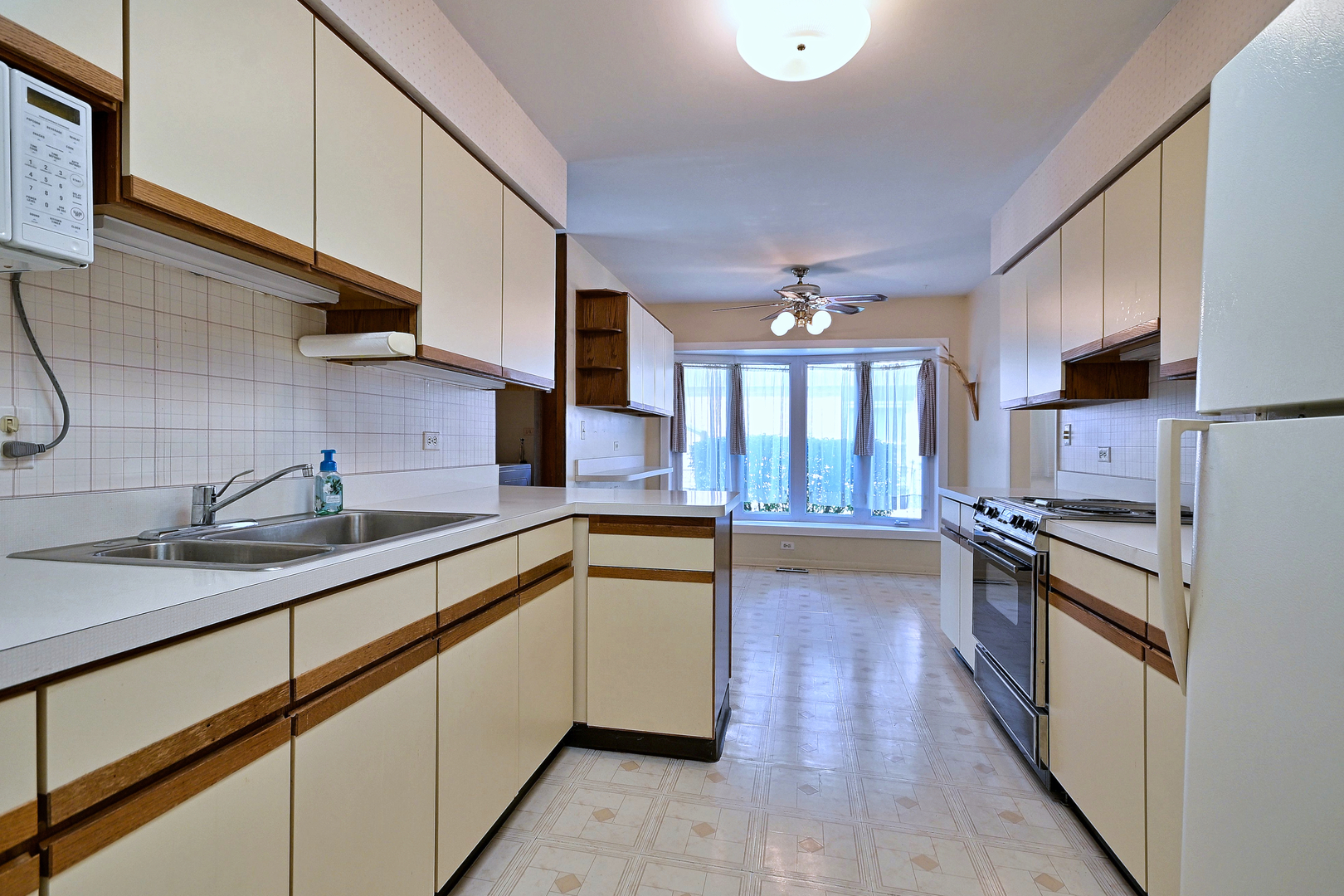 Gallery Image 15
