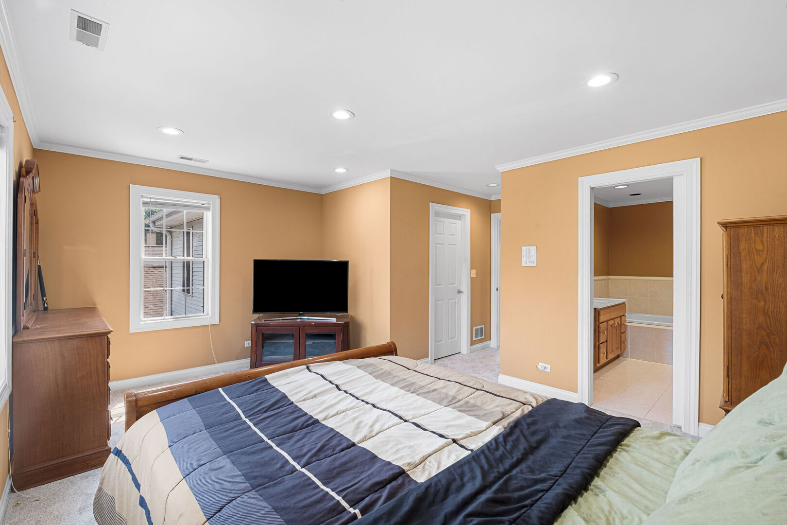 Gallery Image 15