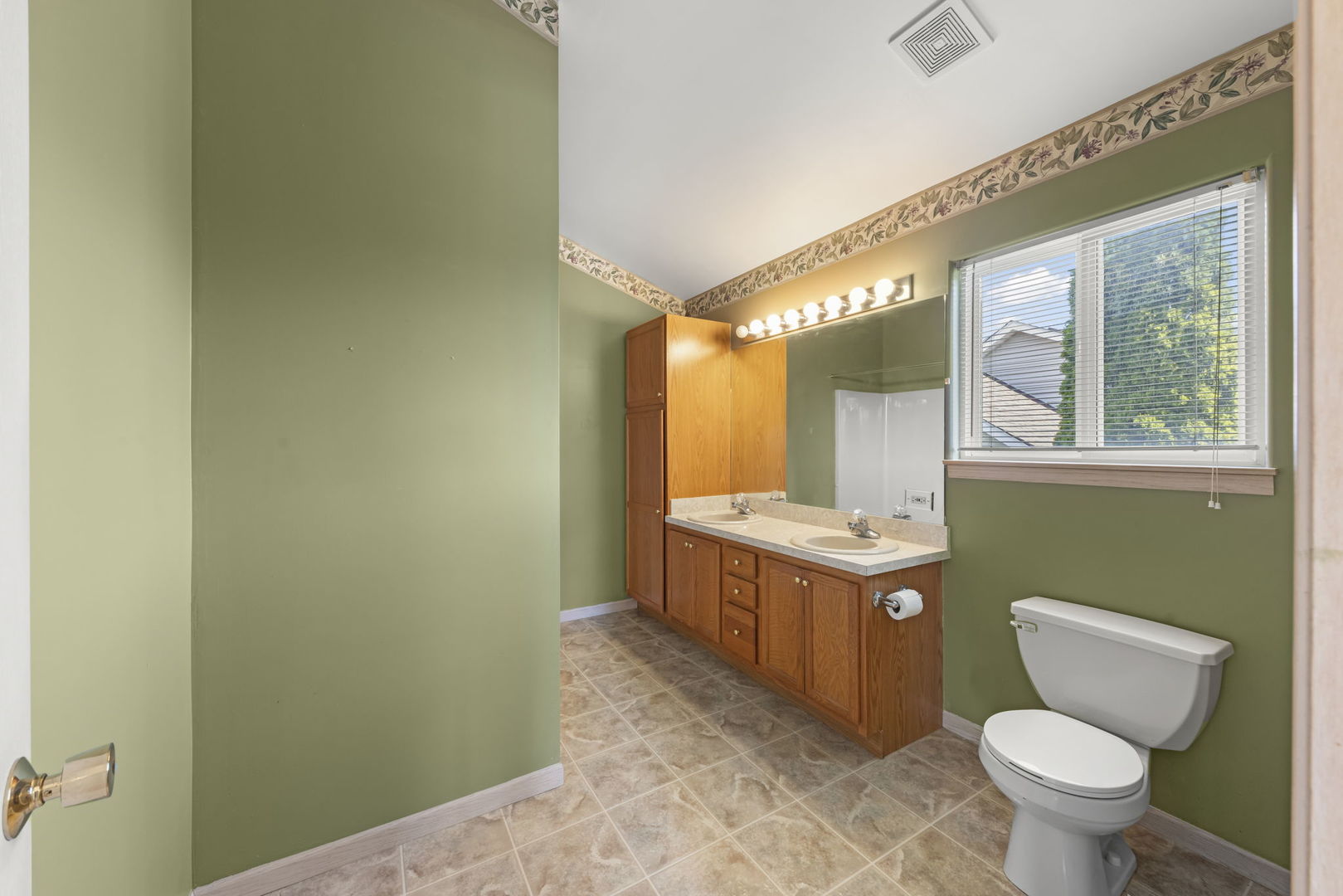 Gallery Image 14