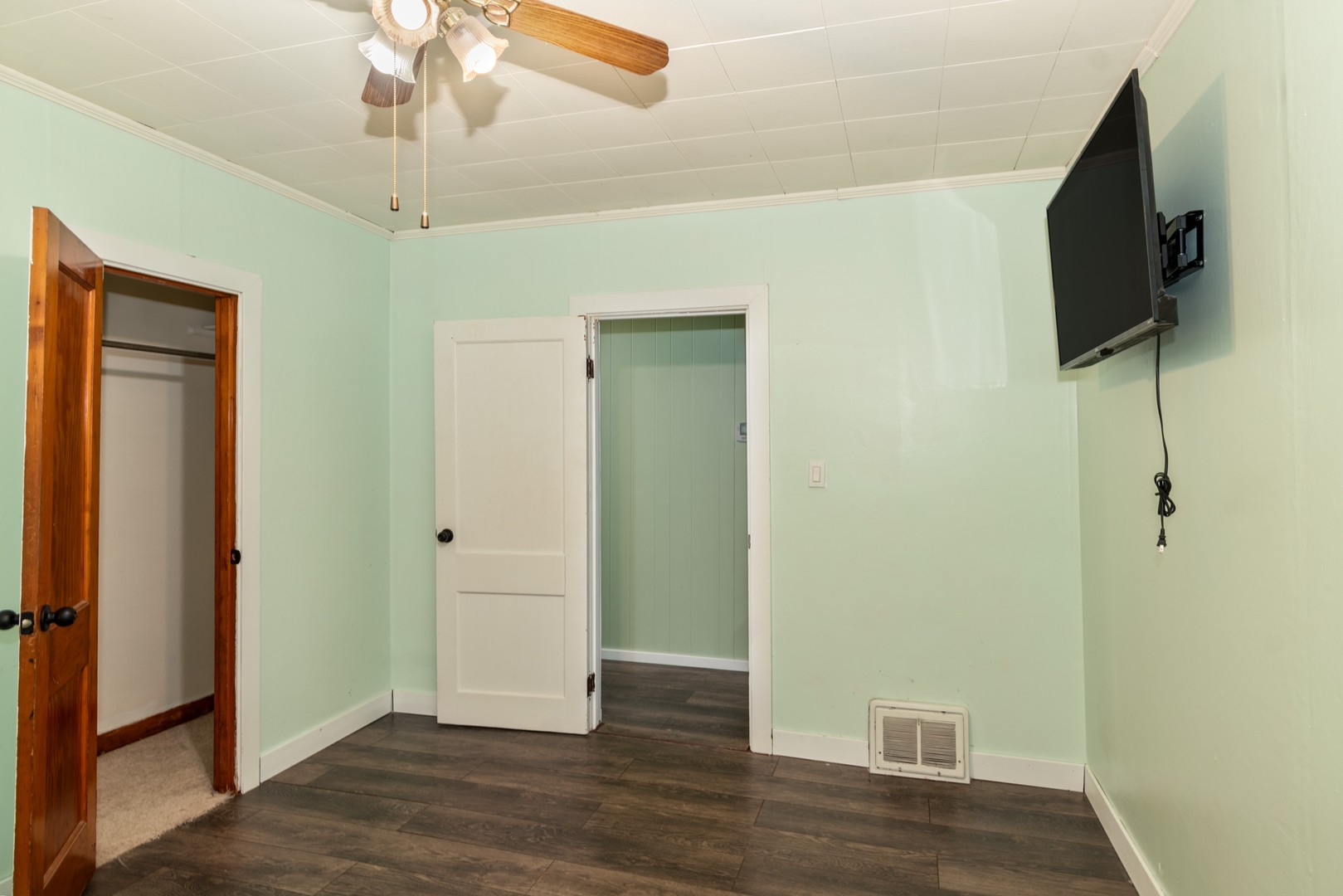 Gallery Image 12