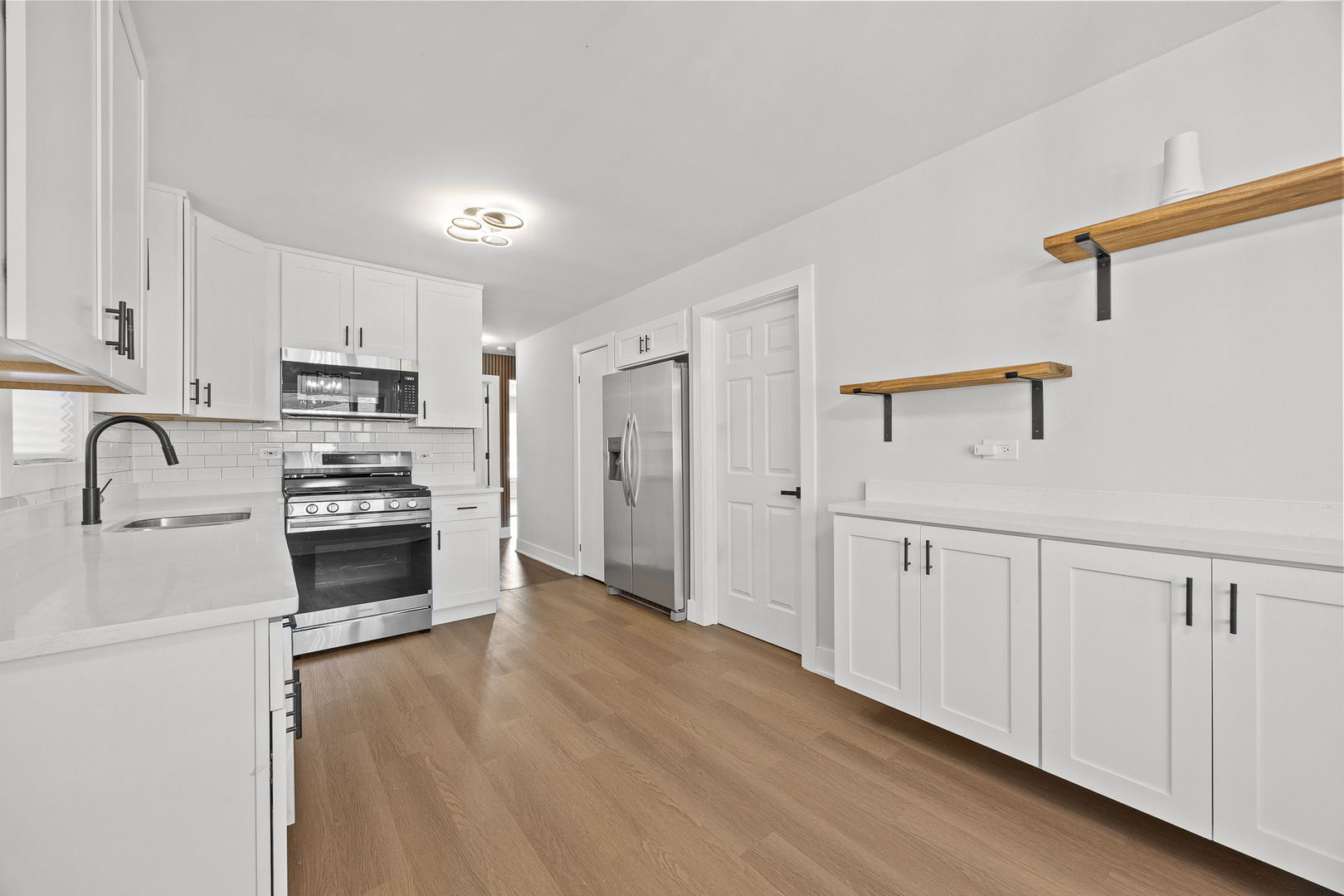 Gallery Image 16