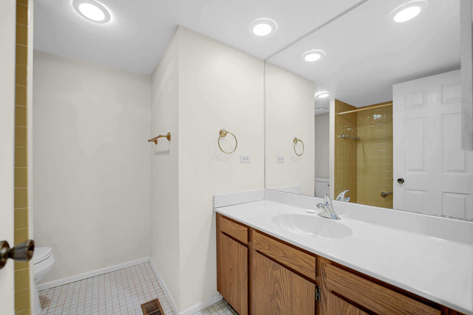 Gallery Image 21