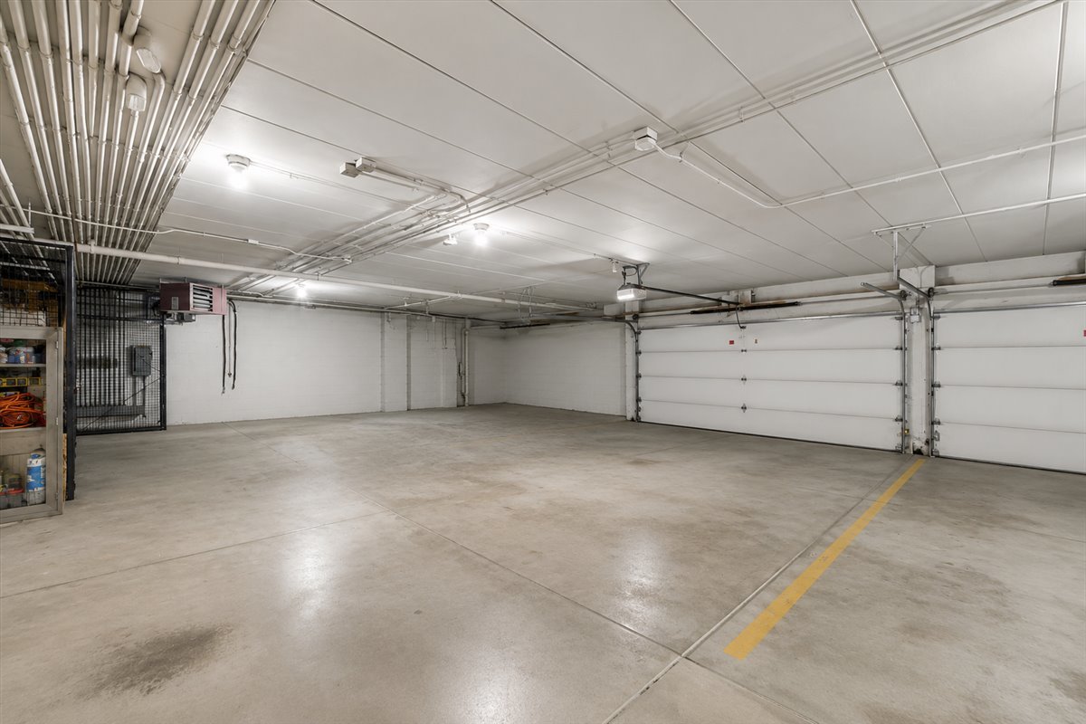 Gallery Image 13