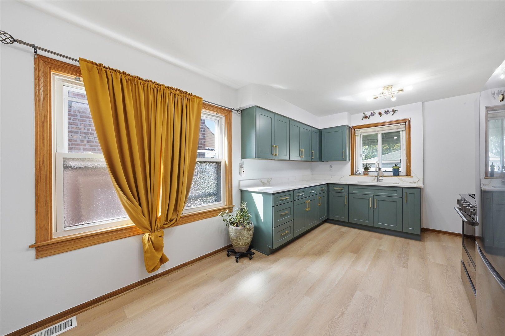 Gallery Image 10