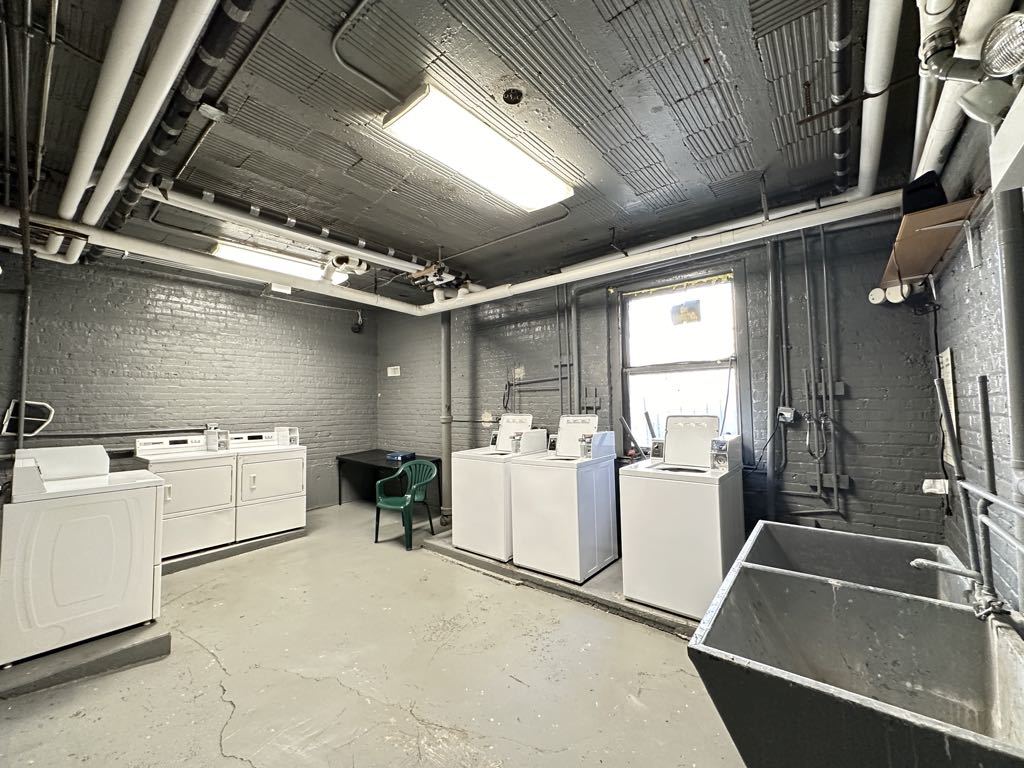 Gallery Image 18