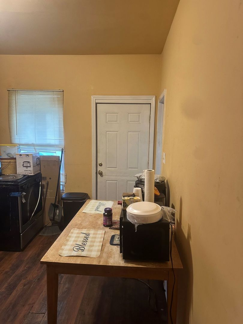 Gallery Image 16