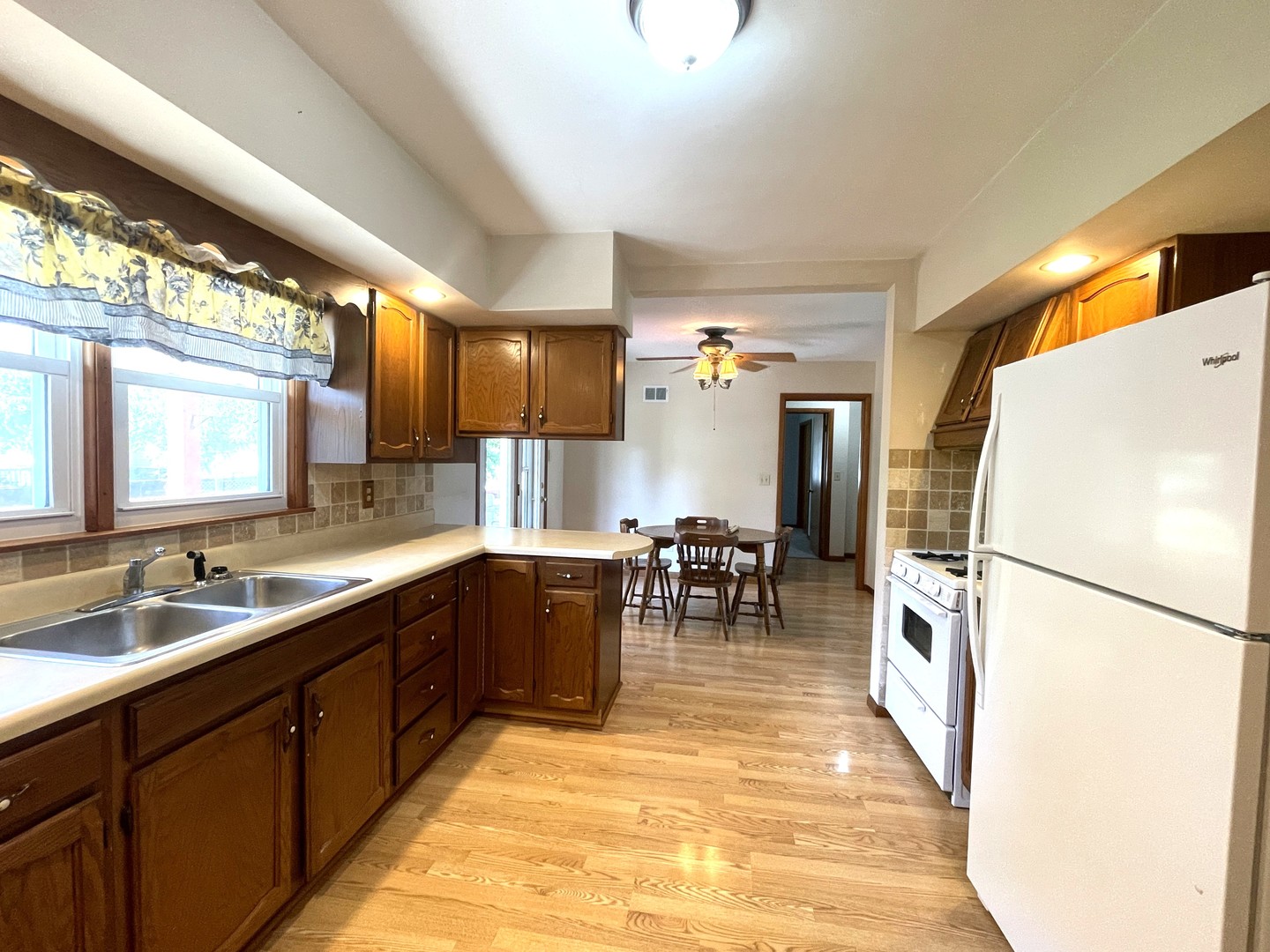 Gallery Image 13