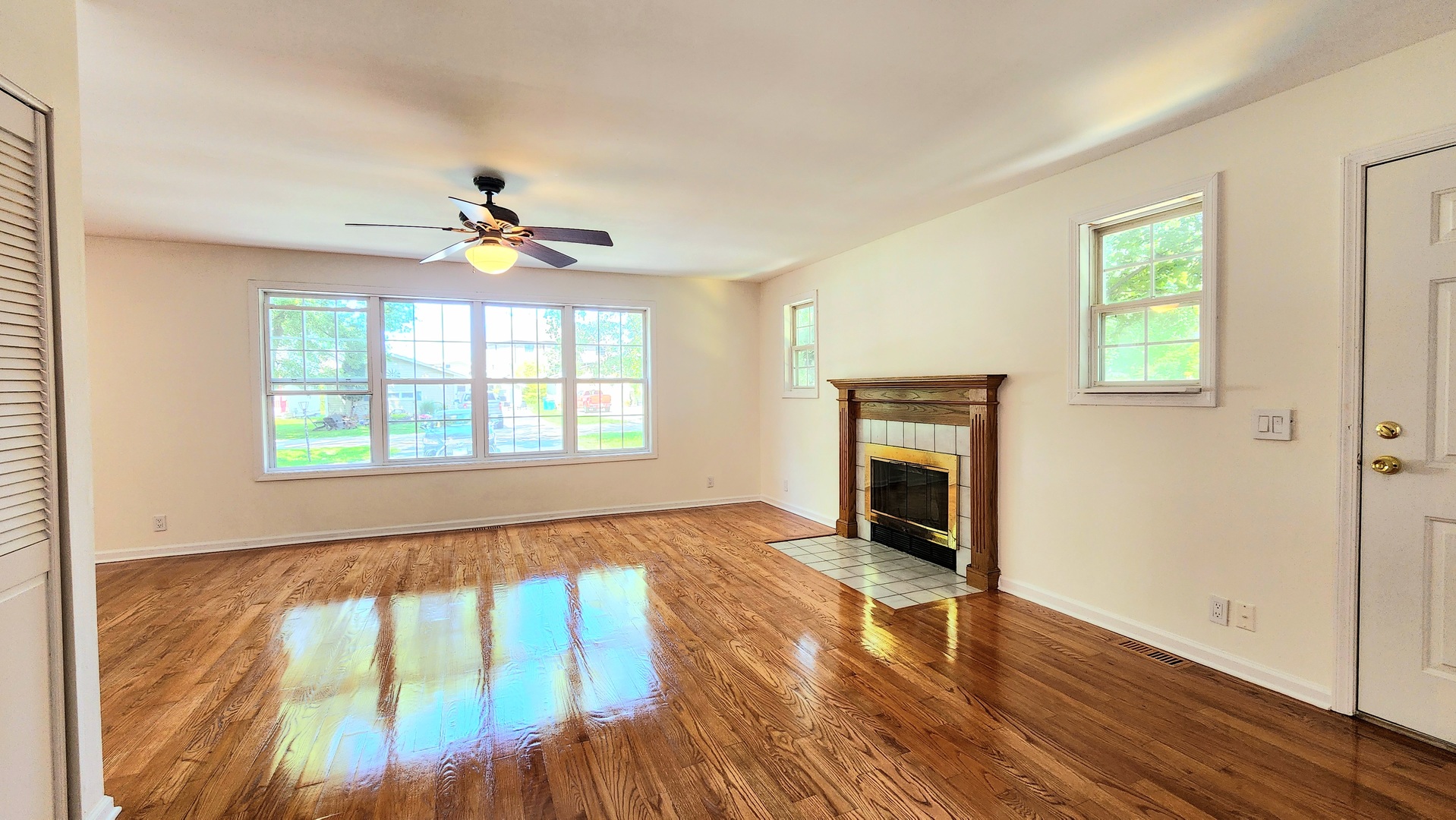 Gallery Image 13