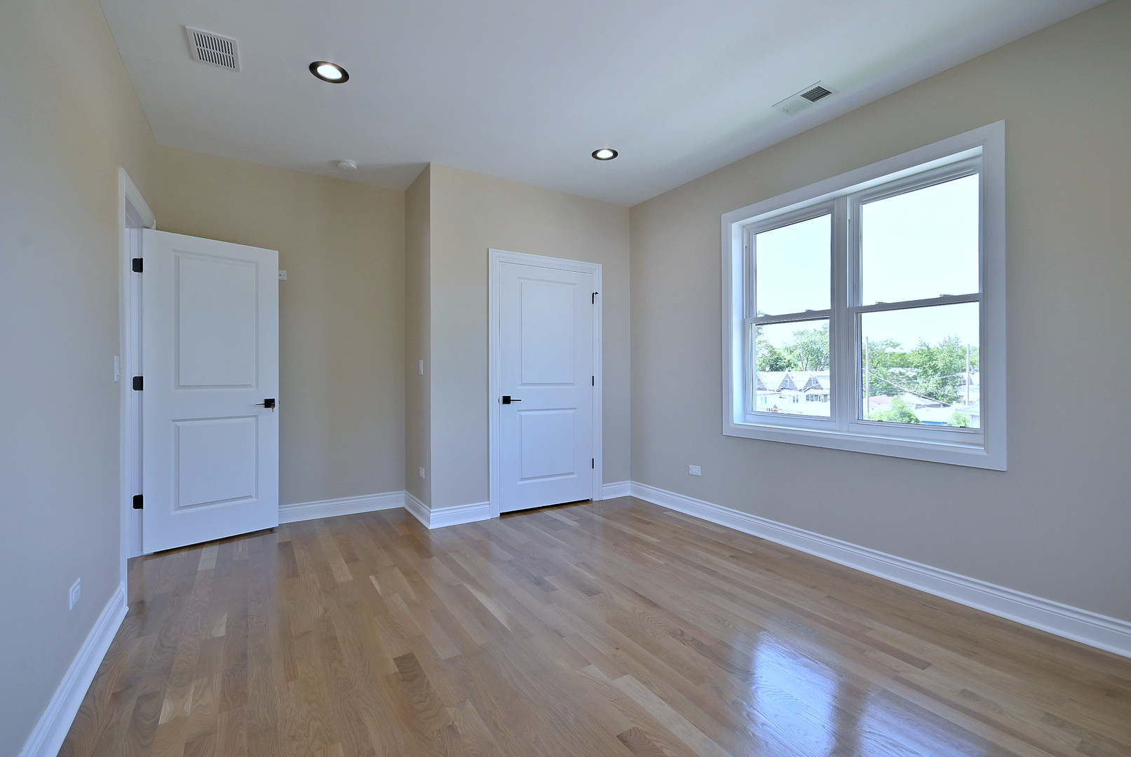 Gallery Image 38