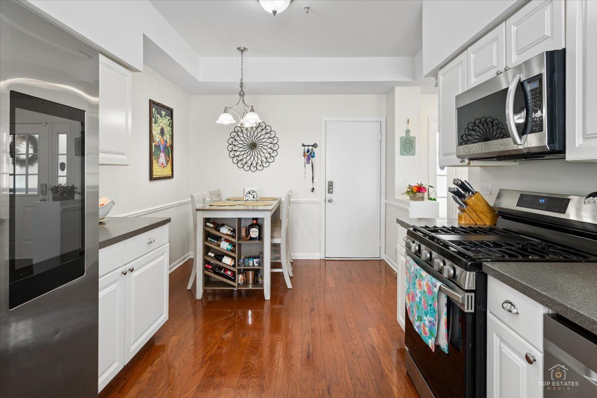 Gallery Image 10