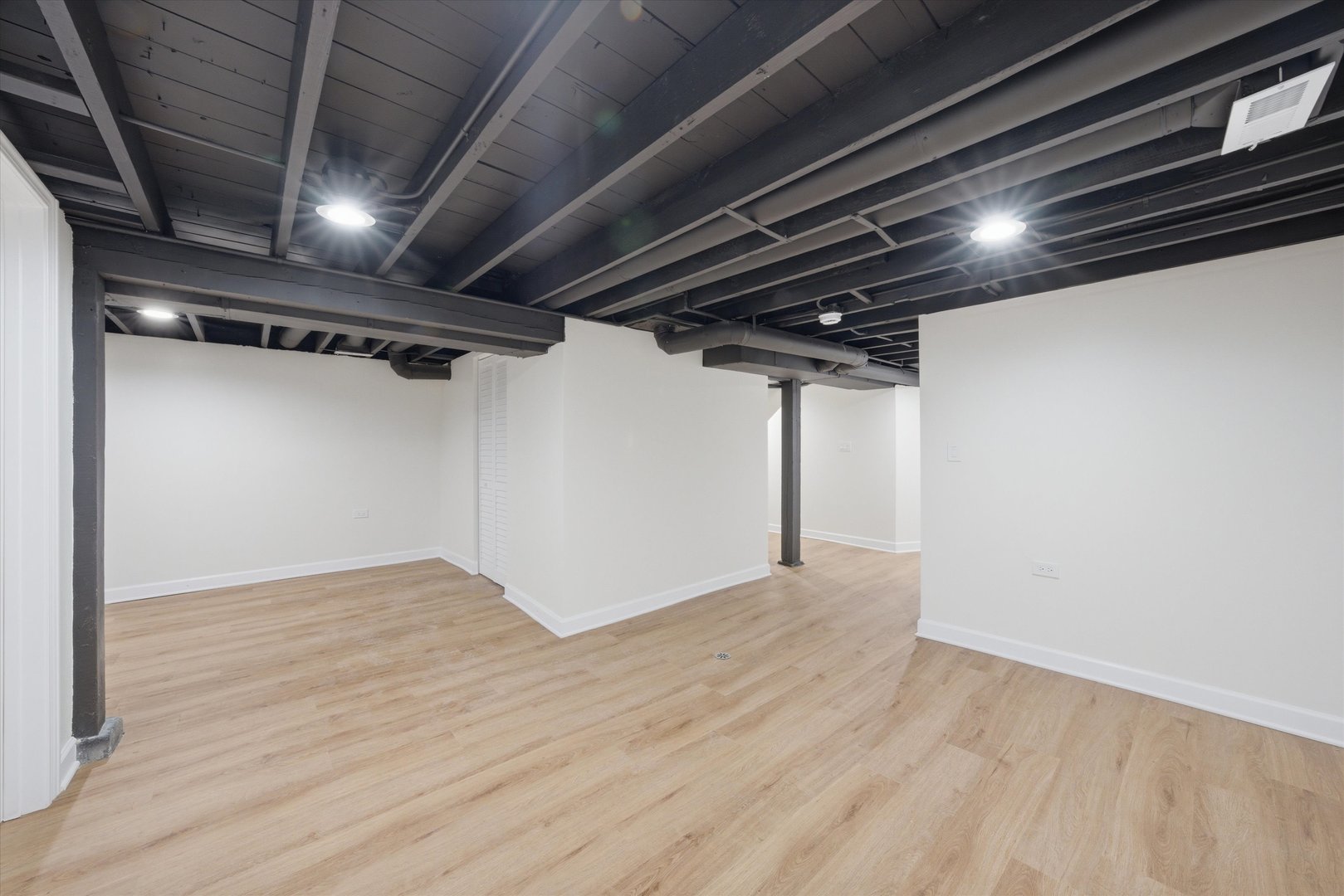 Gallery Image 32