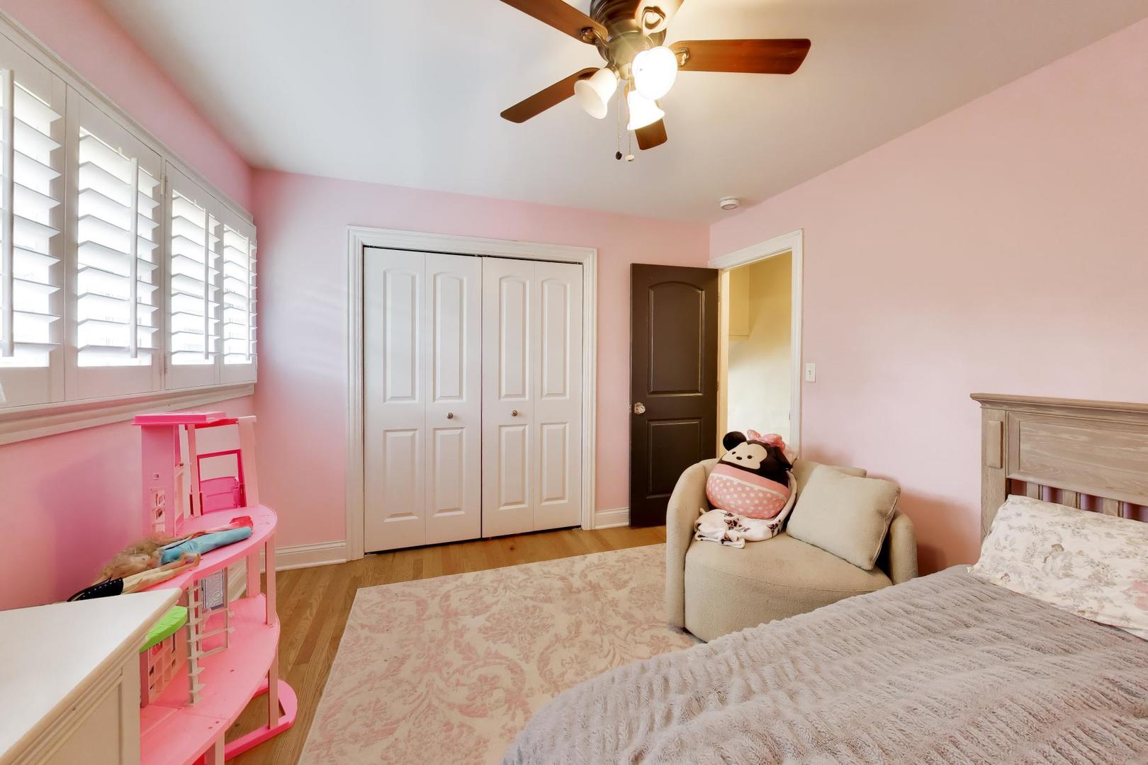 Gallery Image 18
