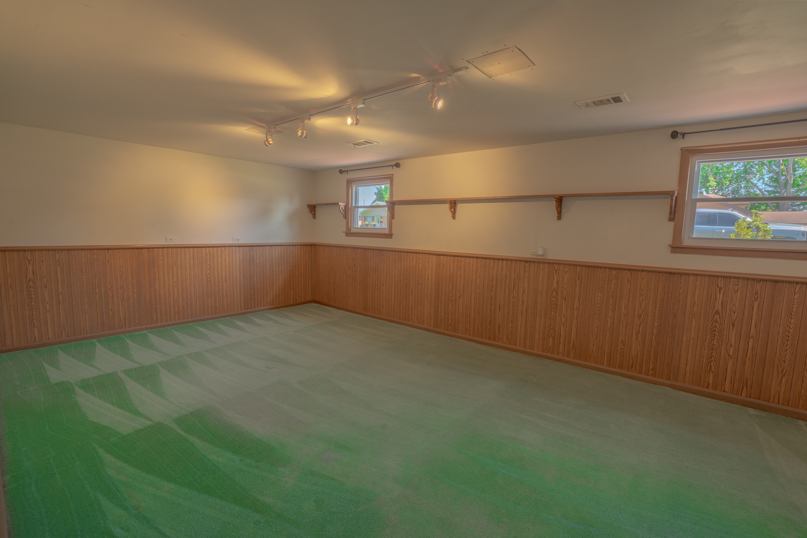 Gallery Image 16