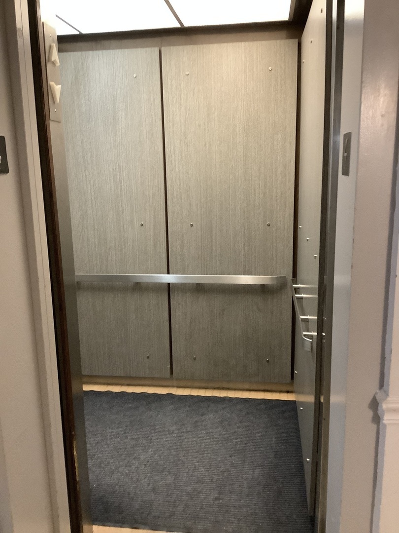 Gallery Image 16