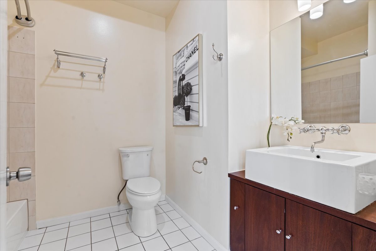 Gallery Image 17