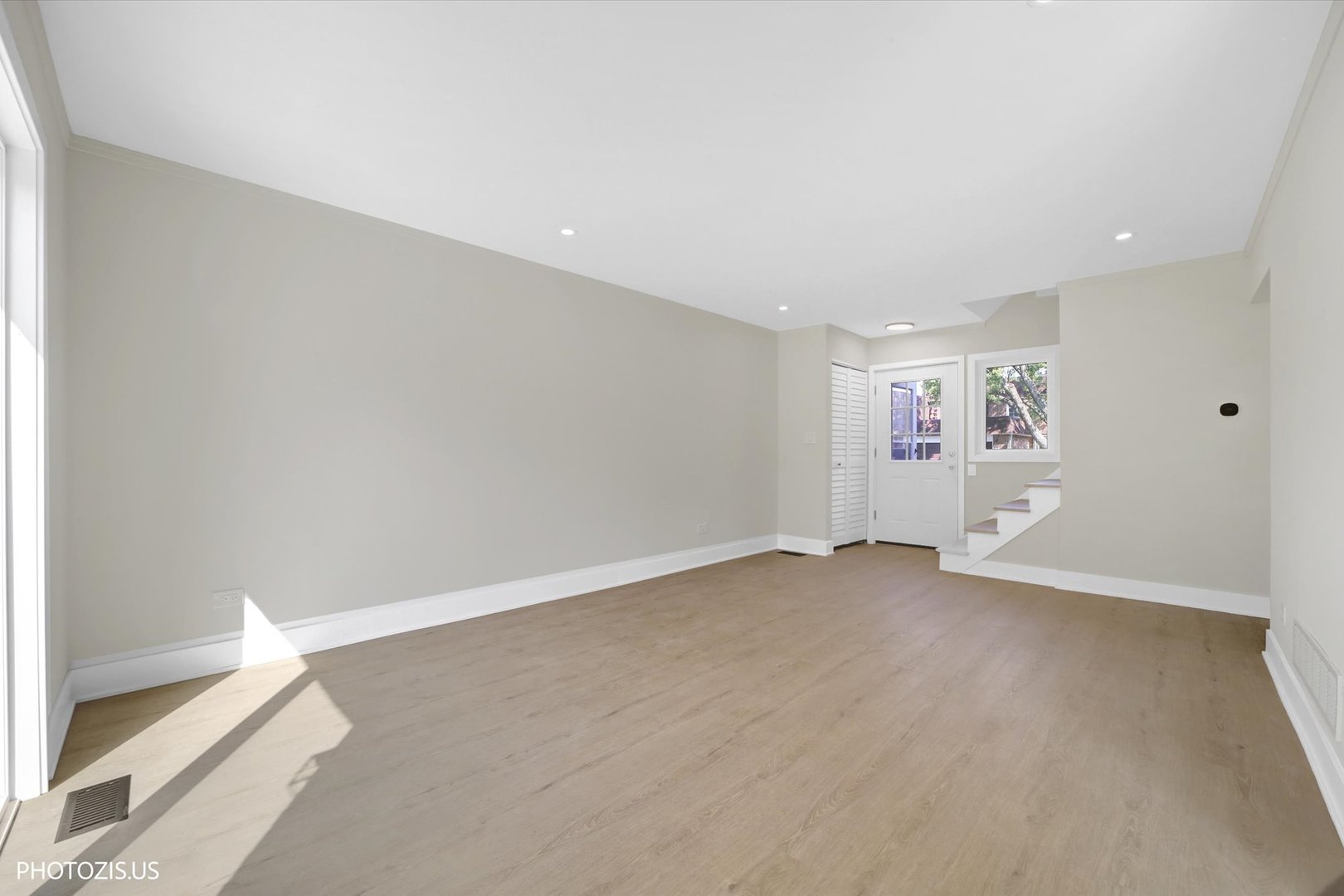 Gallery Image 18