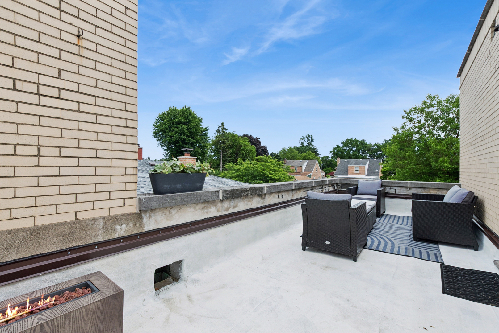 Gallery Image 18