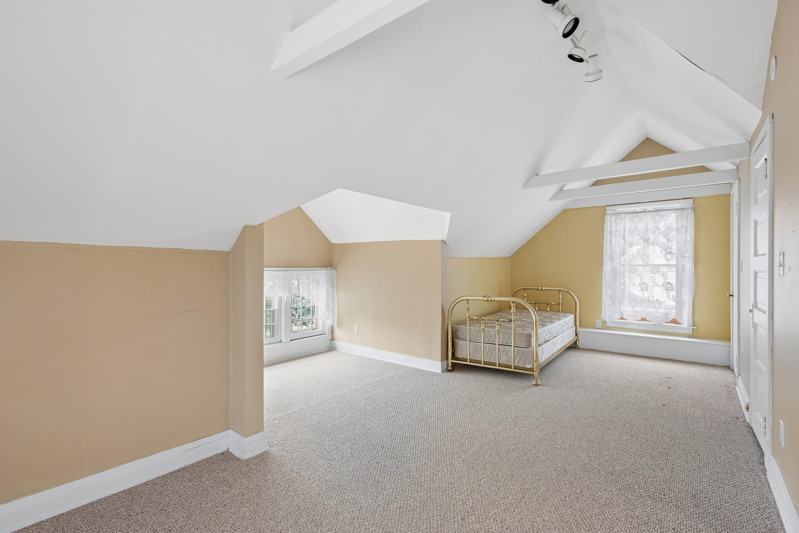 Gallery Image 20