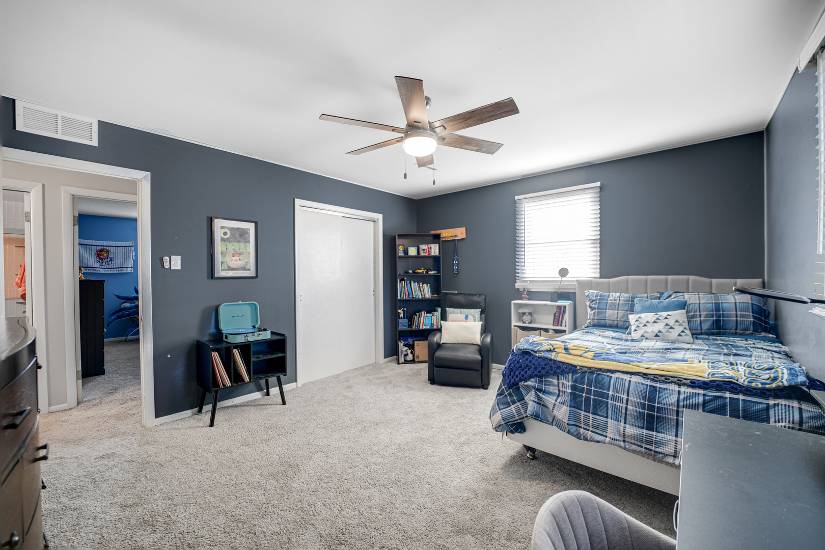 Gallery Image 15