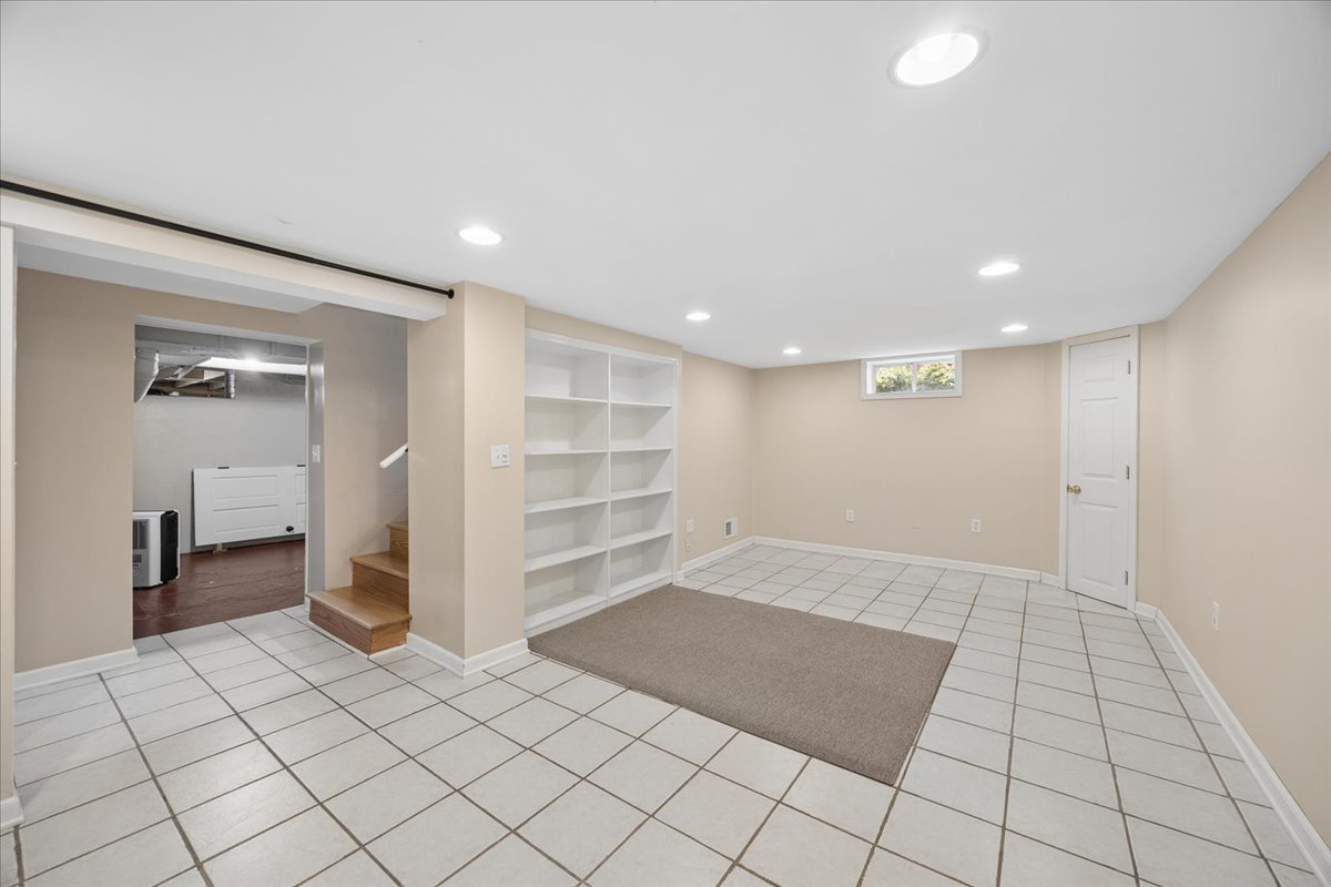 Gallery Image 17