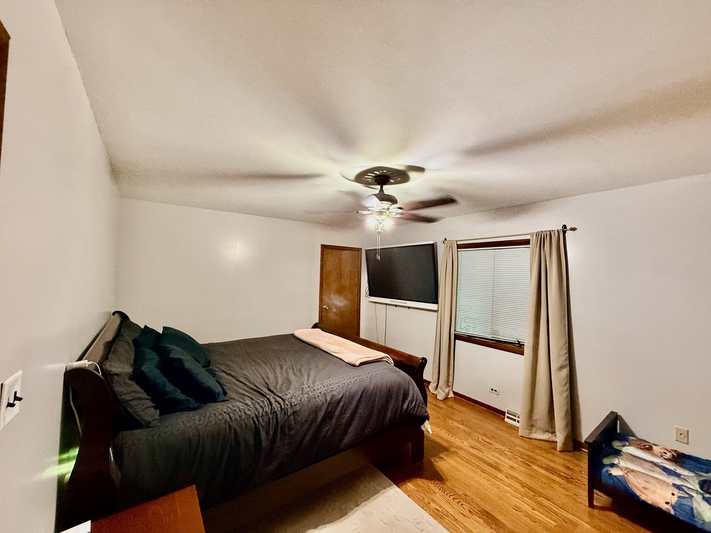 Gallery Image 13