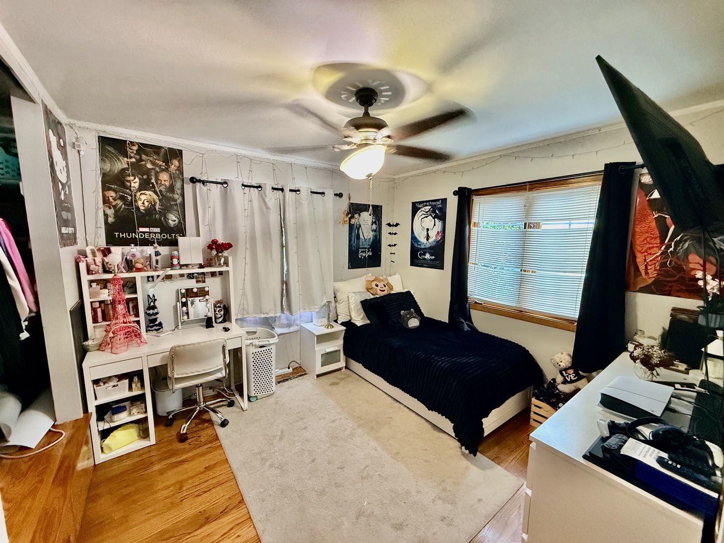 Gallery Image 16