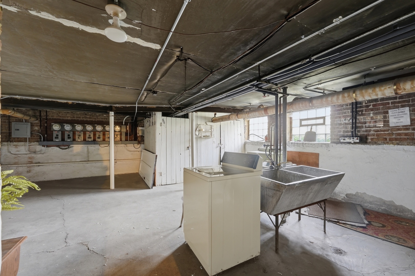 Gallery Image 19