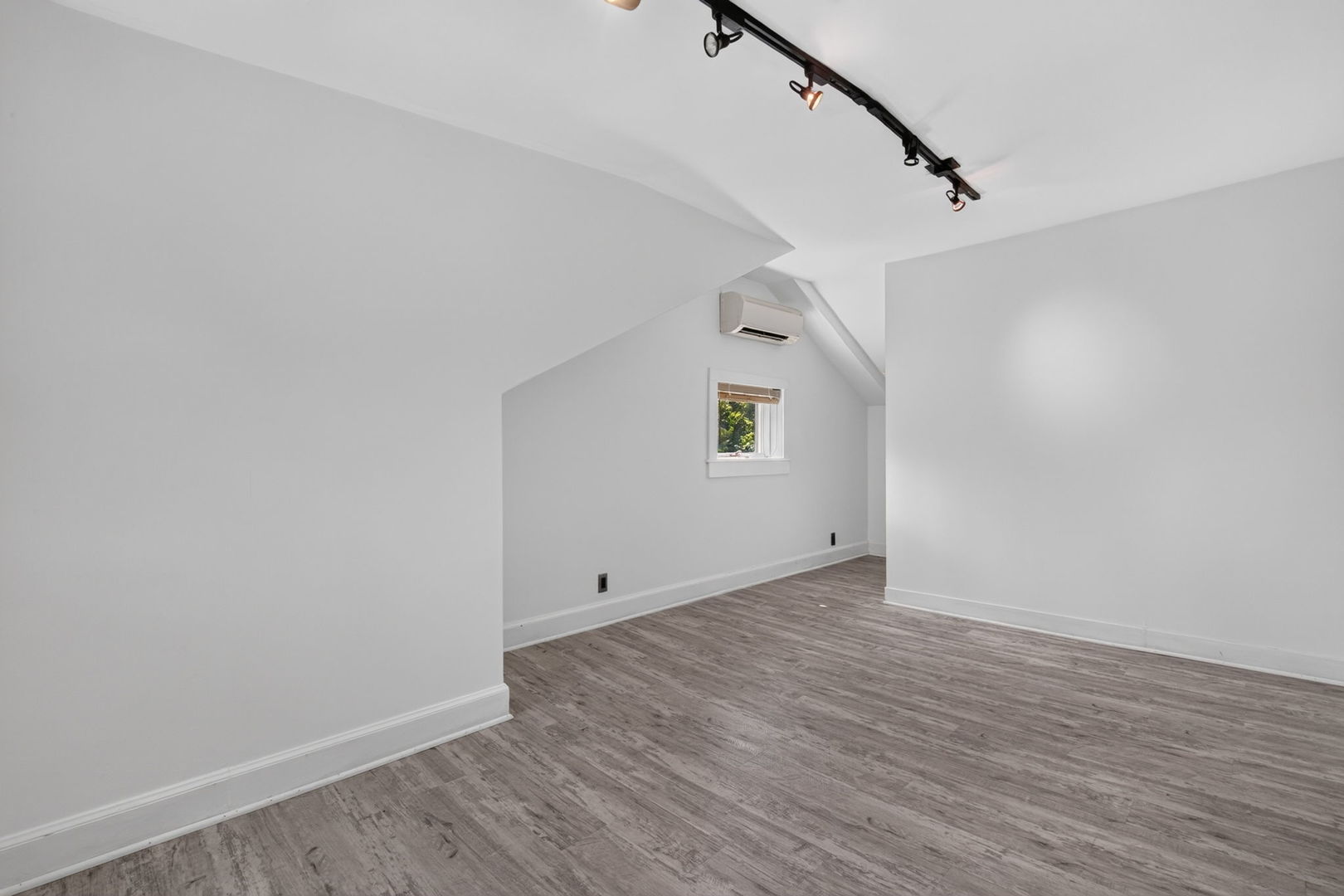 Gallery Image 30