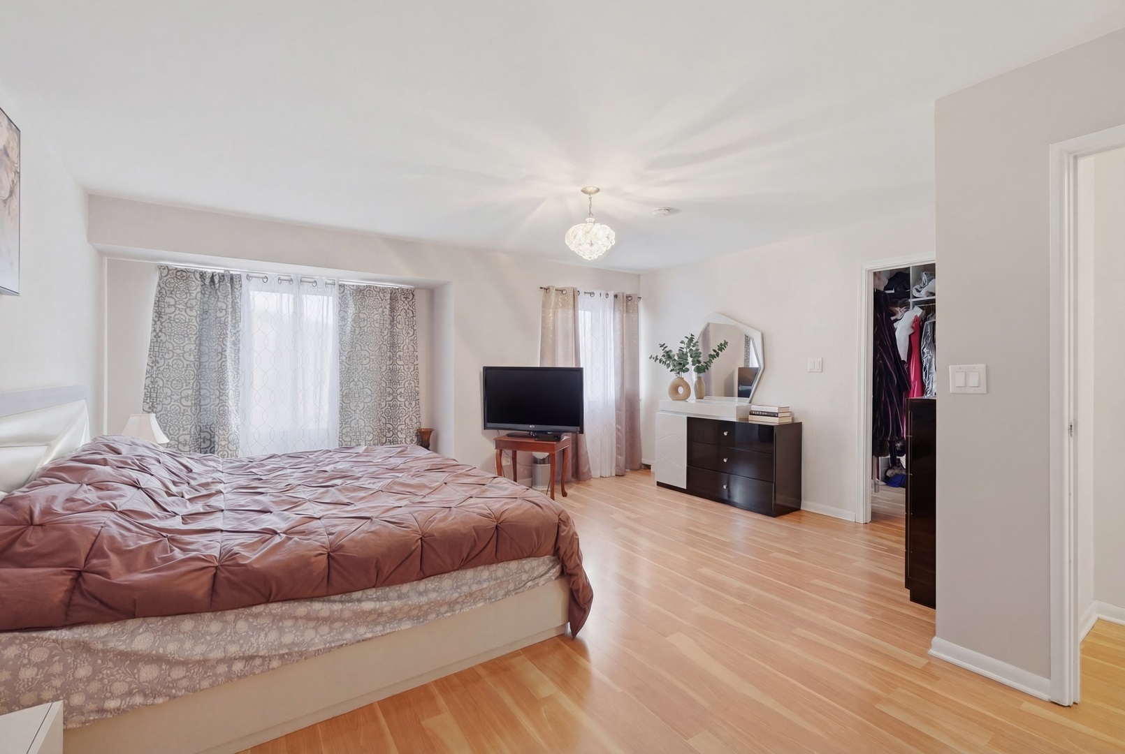 Gallery Image 13